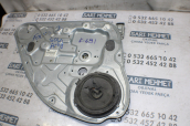 Oto Çıkma Parça / Ford / Focus / Oto Cam / Cam Krikosu / Çıkma Parça 