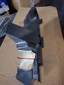 Audi Q7 radyatör hava yonlendirici sol 7L6121333D