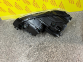 Oto Çıkma Parça / Volkswagen / Jetta / Far & Stop / Sağ Ön Far / Çıkma Parça 