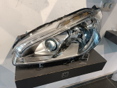 Oto Çıkma Parça / Peugeot / 208 / Far & Stop / Sağ Ön Far / Çıkma Parça 