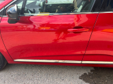 Oto Çıkma Parça / Renault / Clio / Kaporta & Karoser / Sol Ön Kapı / Çıkma Parça 