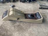 Oto Çıkma Parça / Audi / A8 / Koltuk & Döşeme / Orta Konsol / Çıkma Parça 