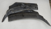 Oto Çıkma Parça / Alfa Romeo / 156 / Oto Cam / Ön Cam Izgarası / Çıkma Parça 