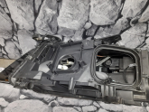 Oto Çıkma Parça / Audi / A4 / Far & Stop / Sağ Ön Far / Çıkma Parça 