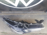 Oto Çıkma Parça / Toyota / Corolla / Far & Stop / Sağ Ön Far / Çıkma Parça 