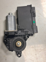 Oto Çıkma Parça / Audi / A4 / Oto Cam / Cam Motoru / Çıkma Parça 