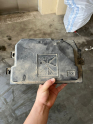 RENAULT CLIO 5  SİGORTA KUTUSU ÜST KAPAK