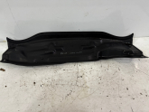 VOLKSWAGEN POLO ÖN CAM IZGARA ALT SACI VOLKSWAGEN POLO ÖN CAM IZGARA ALT SACI