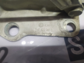 Oto Çıkma Parça / Volkswagen / Transporter / Kaporta & Karoser / Kaput Menteşesi / Çıkma Parça 