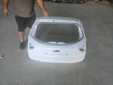 FORD PUMA BEYAZ BAGAJ KAPAĞI ORJINAL BOYASIZ