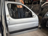 Oto Çıkma Parça / Peugeot / Partner / Kaporta & Karoser / Sağ Ön Kapı / Çıkma Parça 