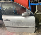 Oto Çıkma Parça / Renault / Megane / Kaporta & Karoser / Sağ Ön Kapı / Çıkma Parça 