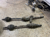 Oto Çıkma Parça / Renault / Megane / Alt Takım / Aks / Çıkma Parça 