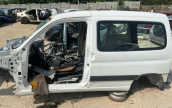 Oto Çıkma Parça / Ford / Focus / Kaporta & Karoser / Kesme Tavan Sacı / Çıkma Parça 