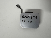 BMW 525İ E39 ARKA TAMPON ÇEKİ DEMİR KAPAĞI