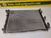 Oto Çıkma Parça / Renault / Clio / Radyatör / Su Radyatörü / Çıkma Parça 