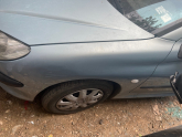Oto Çıkma Parça / Peugeot / 206 / Kaporta & Karoser / Sağ Ön Çamurluk / Çıkma Parça 