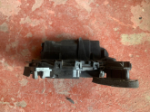 Oto Çıkma Parça / Volkswagen / Passat / Kaporta & Karoser / Kapı Kilidi / Çıkma Parça 