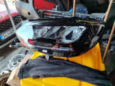 Peugeot 208 sökme ayakları sağlam sol far