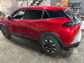 Peugeot 2008 sol ön kapı