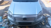 2004 toyota Avensis kaput