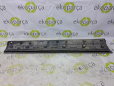 Oto Çıkma Parça / Land Rover / Discovery / Tampon / Tampon Çıtası / Çıkma Parça 