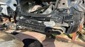 bmw g30 arka tampon demiri braketi