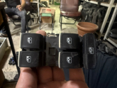Oto Çıkma Parça / Volkswagen / Golf / Oto Cam / Cam Düğmesi / Çıkma Parça 