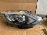 Oto Çıkma Parça / Nissan / Qashqai / Far & Stop / Sağ Ön Far / Çıkma Parça 