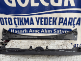 Oto Çıkma Parça / Renault / Megane / Oto Cam / Ön Cam Izgarası / Çıkma Parça 