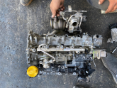 Oto Çıkma Parça / Renault / Megane / Motor / Silindir Kapağı / Çıkma Parça 