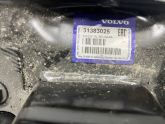 Oto Çıkma Parça / Volvo / V40 / Tampon / Tampon Demiri / Çıkma Parça 