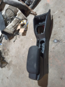 Fiat EGEA Orta konsol kol dayamalı  735701522