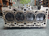 Oto Çıkma Parça / Volkswagen / Passat / Motor / Silindir Kapağı / Çıkma Parça 
