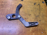 OPEL ASTRA J HB MAKYAJLI SOL ARKA TAMPON BRAKETİ ALT 13368095