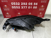 Oto Çıkma Parça / Volkswagen / Caravelle / Far & Stop / Sağ Ön Far / Çıkma Parça 
