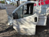 RENAULT TRAFFİC SOL ÖN KAPI ORJİNAL ÇIKMA TEMİZ ÜRÜN