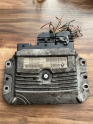 Renault Megane 2 1.6 Motor Beyni 21584153-3B1 8200298457