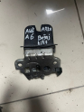 Audi a6 bagaj kilidi orijinal