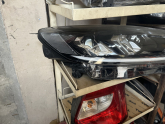 Oto Çıkma Parça / Ford / Kuga / Far & Stop / Sağ Ön Far / Çıkma Parça 