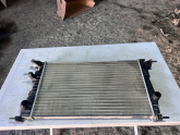 Oto Çıkma Parça / Renault / Fluence / Radyatör / Su Radyatörü / Çıkma Parça 