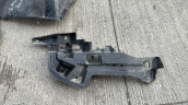 MAZDA2 MK3 ÖN SOL TAMPON MONTAJ BRAKETI D43N-50161