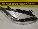 Oto Çıkma Parça / Renault / Megane / Far & Stop / Sağ Ön Far / Çıkma Parça 