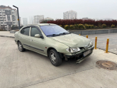 Hasarlı & Kazalı Oto / Renault / Megane