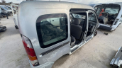 Oto Çıkma Parça / Renault / Kangoo / Kaporta & Karoser / Komple Arka / Çıkma Parça 