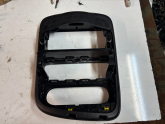 Oto Çıkma Parça / Renault / Clio / Teyp / Teyp Çerçevesi / Çıkma Parça 