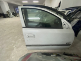 OPEL ASTRA G SAĞ ÖN KAPI HATASIZ BEYAZ GRİ