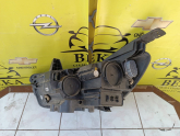 Oto Çıkma Parça / Opel / Grandland X / Far & Stop / Sağ Ön Far / Çıkma Parça 