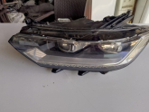 Oto Çıkma Parça / Volkswagen / Passat / Far & Stop / Sol Ön Far / Çıkma Parça 