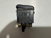 Oto Çıkma Parça / Volkswagen / Polo / Elektrik / Dörtlü Flaşör Düğmesi / Çıkma Parça 